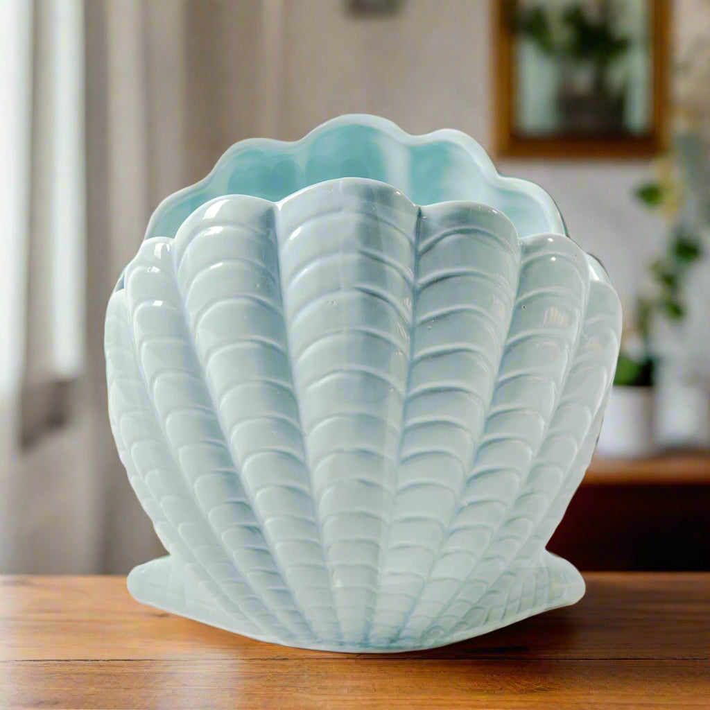 Cerina Open Seashell Decor