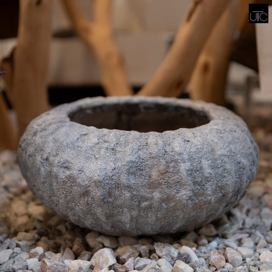 Rhastin Fiberglass Bowl Planter