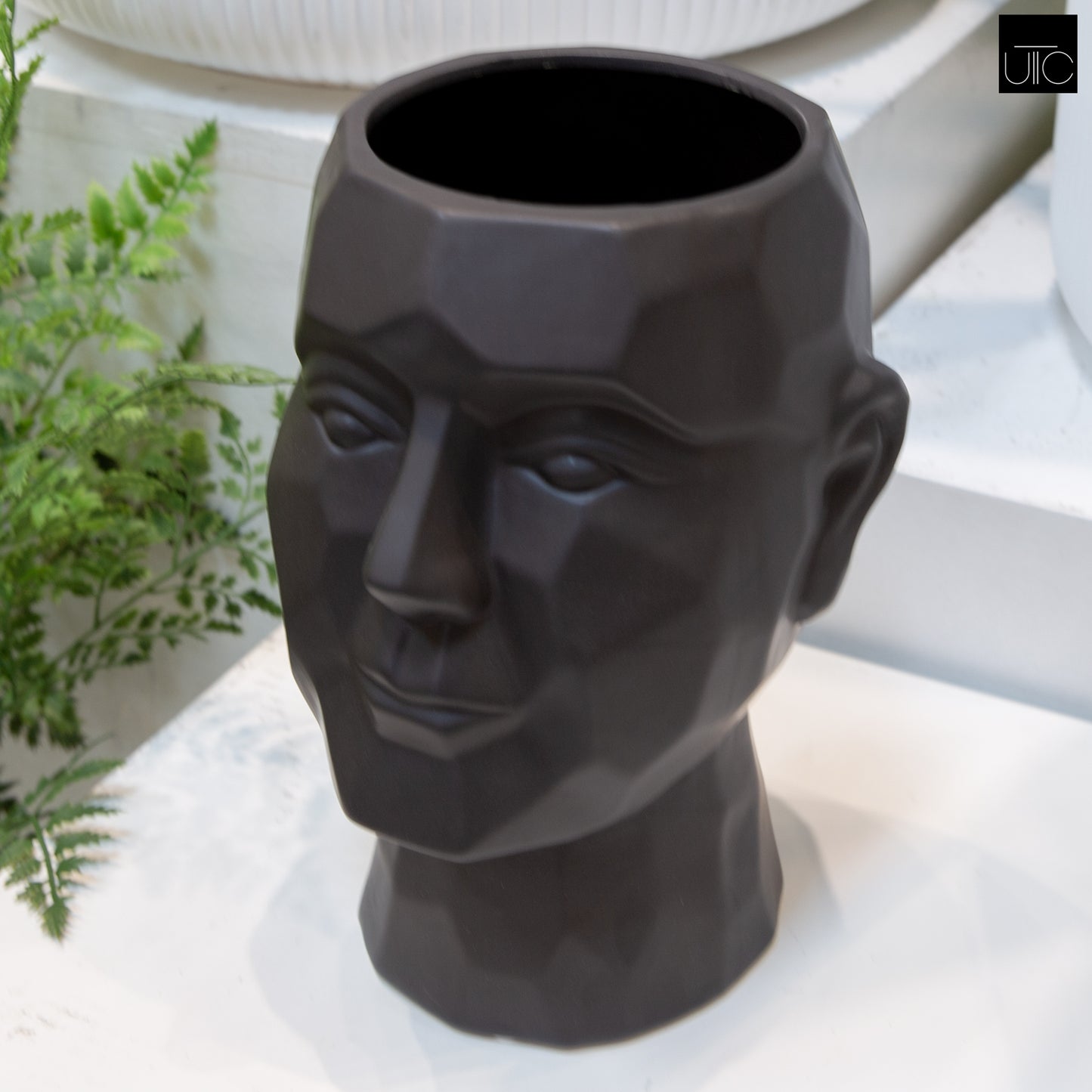 Bailey Cubic Pattern Ceramic Head Pot