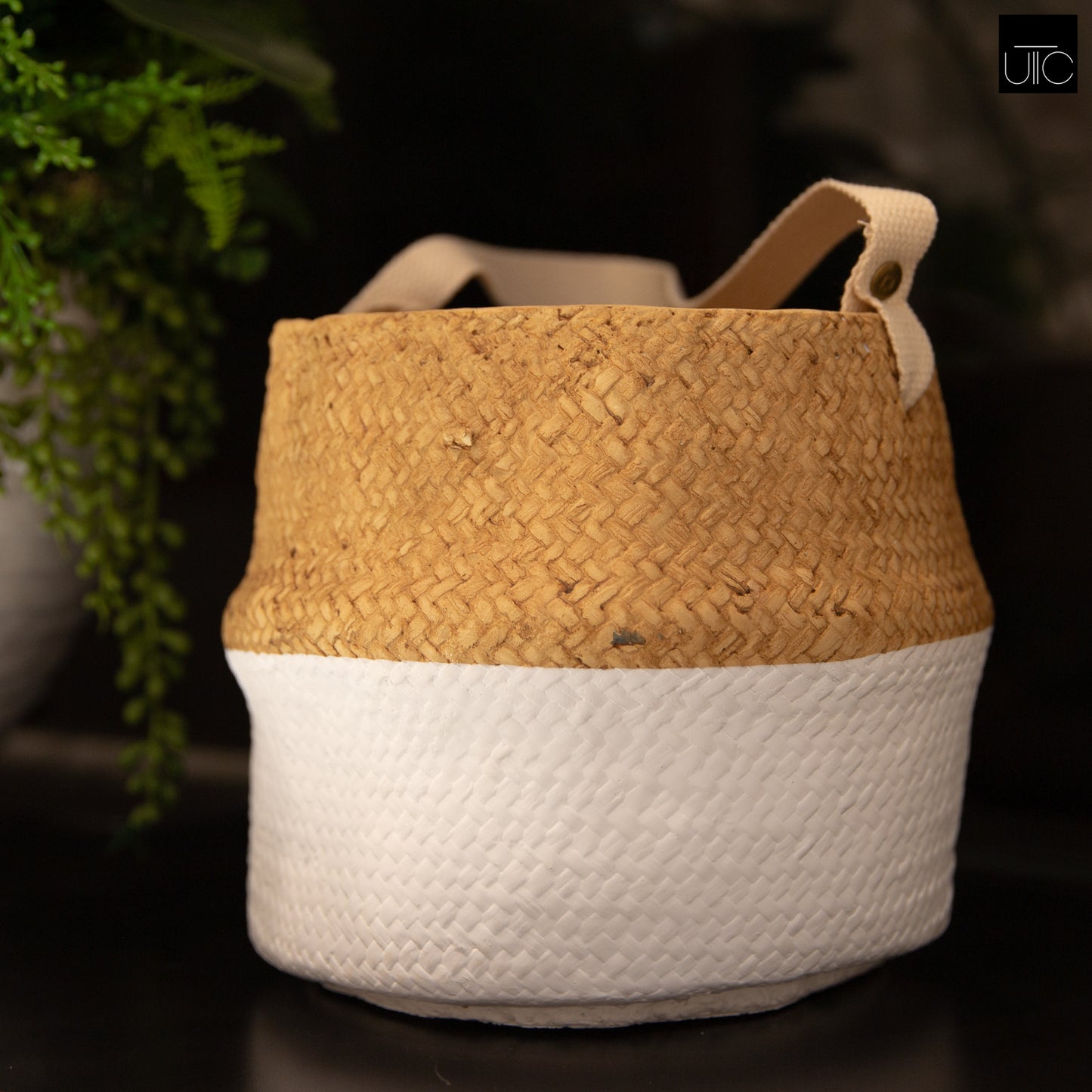 Brennan Round Terracotta Pot with Handle